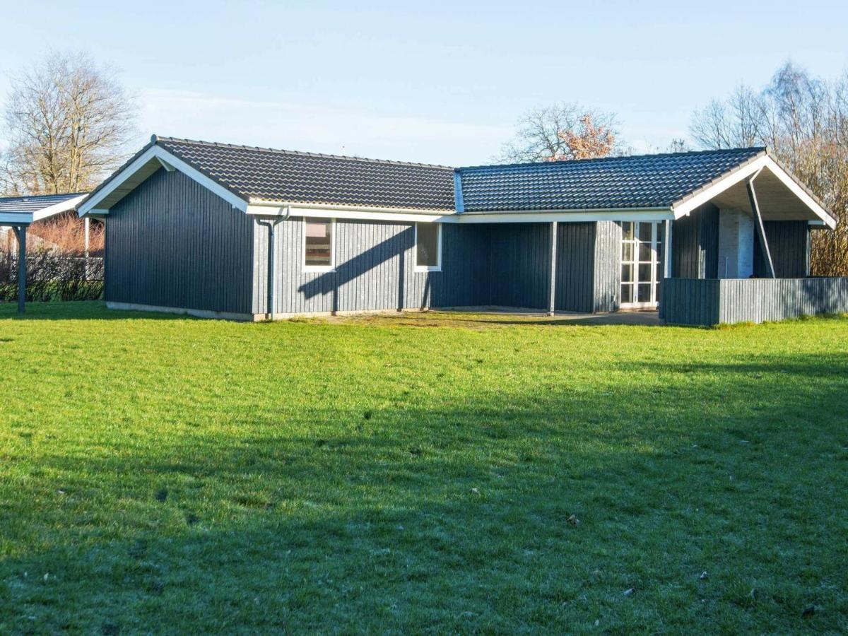 8 Person Holiday Home In B Rkop Egeskov  Eksteriør billede